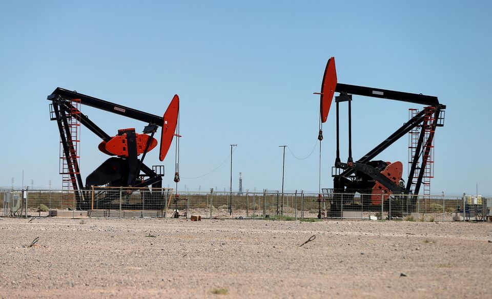 Giá dầu hạ nhiệt do lo ngại gián đoạn nguồn cung giảm